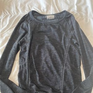 Athleta long sleeve shirt